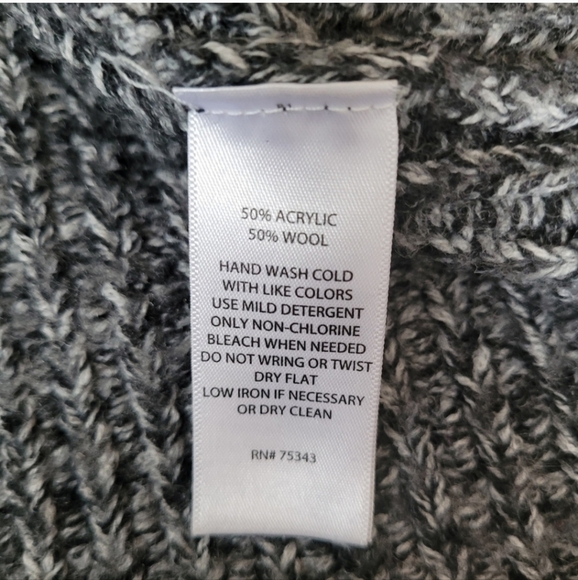 Cynthia Rowley Size Small Sweater Tunic - Picture 3 of 10